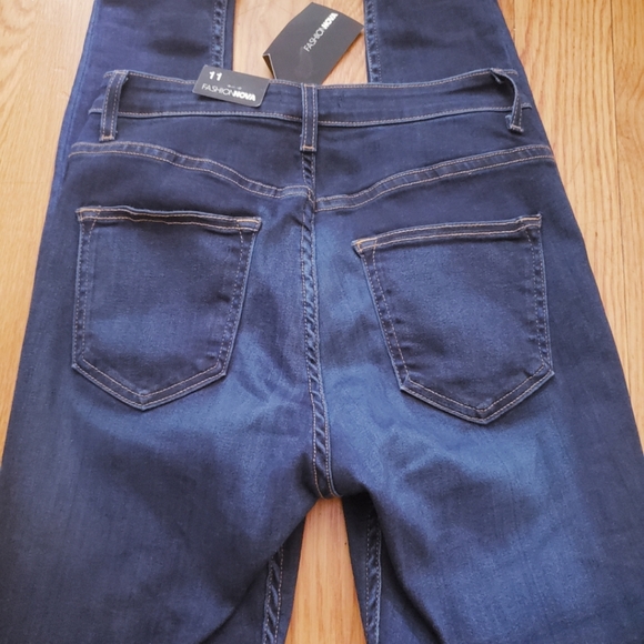 Fashion nova jeggings - Picture 3 of 3